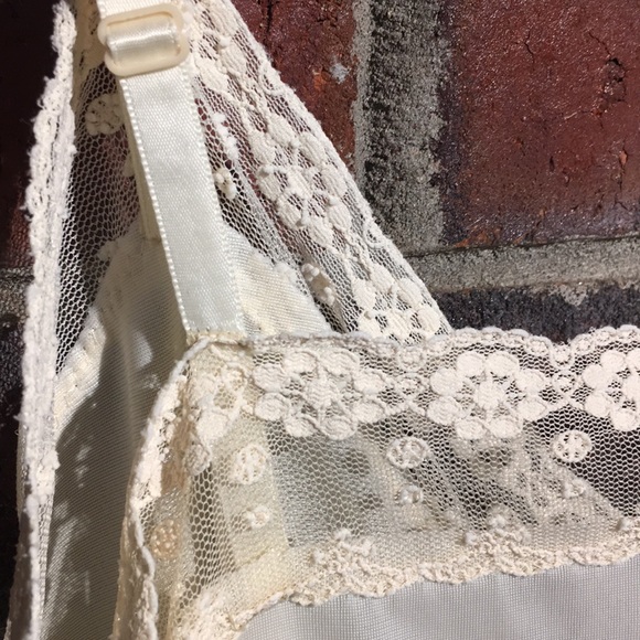 Vintage Camisole Gorgeous Lace Dixie Belle Top - Picture 7 of 8